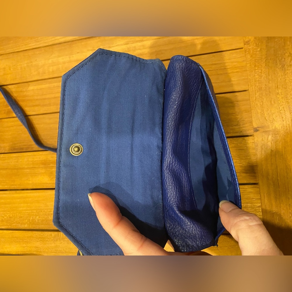 Leather Roxy Purse - Picture 4 of 13
